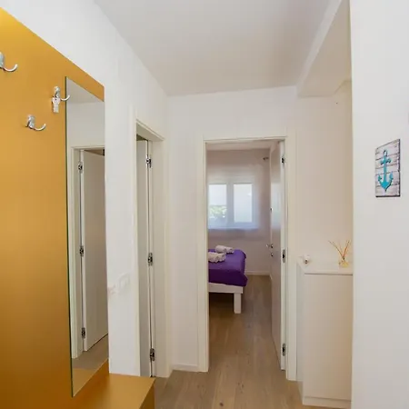 Διαμέρισμα Goldy *